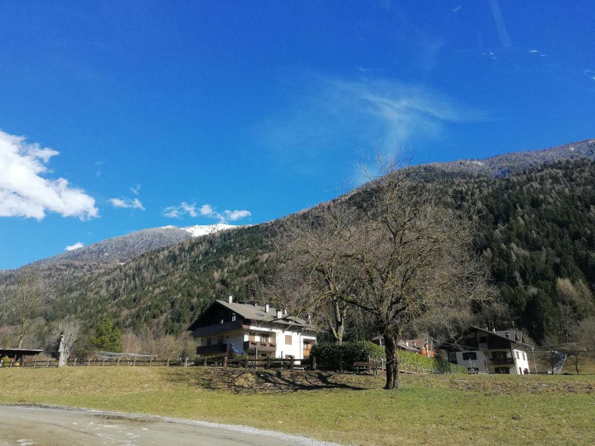 Apartmán Attico Abbraccio Di Luce Spiazzo  Exteriér fotografie